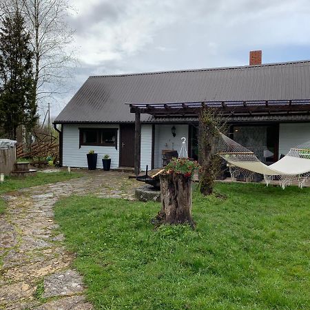 Saarelux Riverise Villa Moraste Zewnętrze zdjęcie